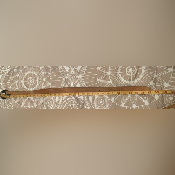 Brown LEATHER Belt w Silver Buckle - Picture 7 of 7